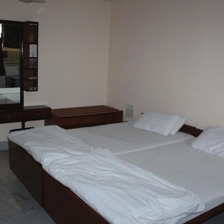 Service Apartments, Park Street, Calcutta Ngoại thất bức ảnh