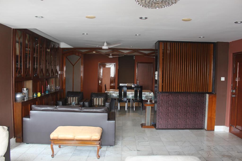 Service Apartments, Park Street, Calcutta Ngoại thất bức ảnh