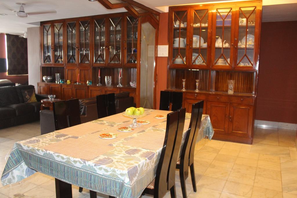 Service Apartments, Park Street, Calcutta Ngoại thất bức ảnh