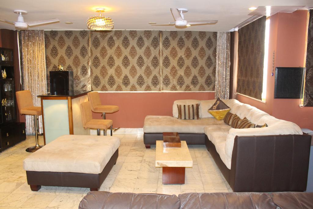 Service Apartments, Park Street, Calcutta Ngoại thất bức ảnh
