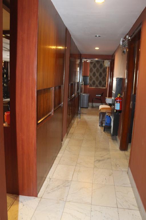 Service Apartments, Park Street, Calcutta Ngoại thất bức ảnh