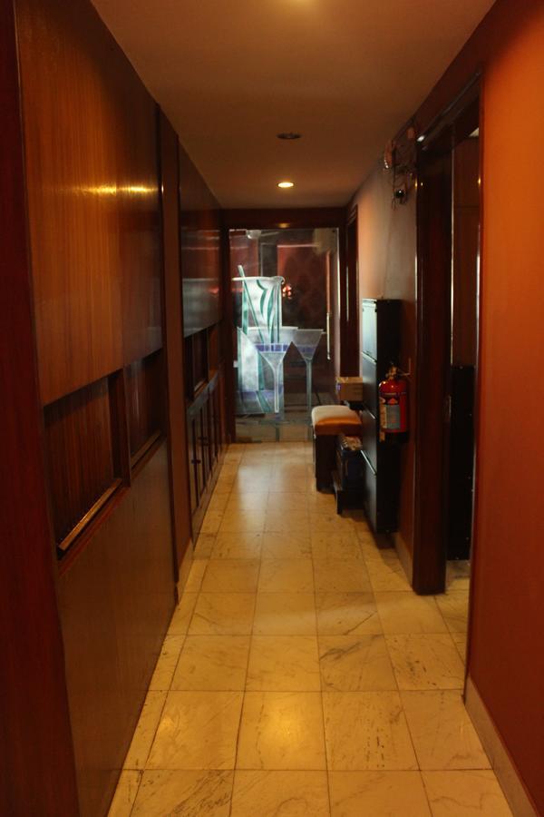 Service Apartments, Park Street, Calcutta Ngoại thất bức ảnh